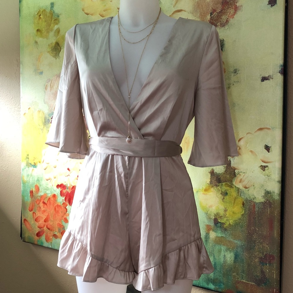 Cotton candy 🍭 romper. NWOT - Picture 2 of 8